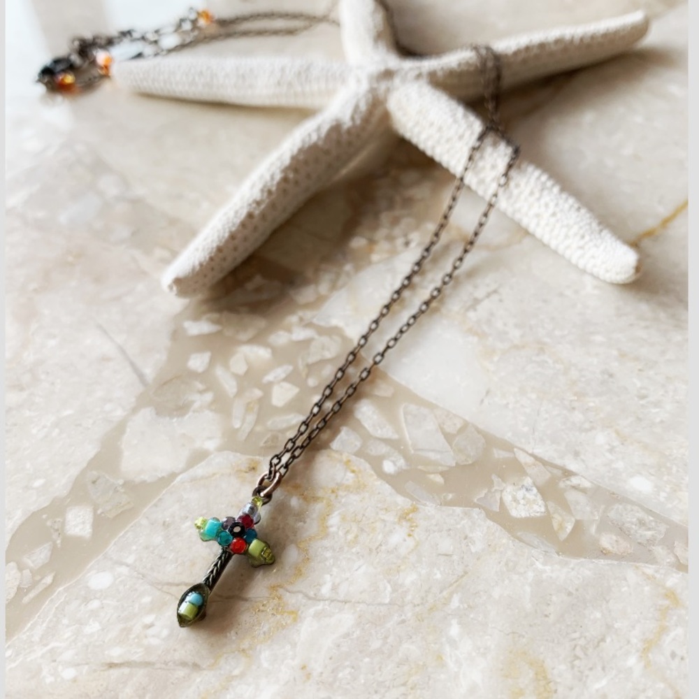 ✨Beads Cross necklace✨